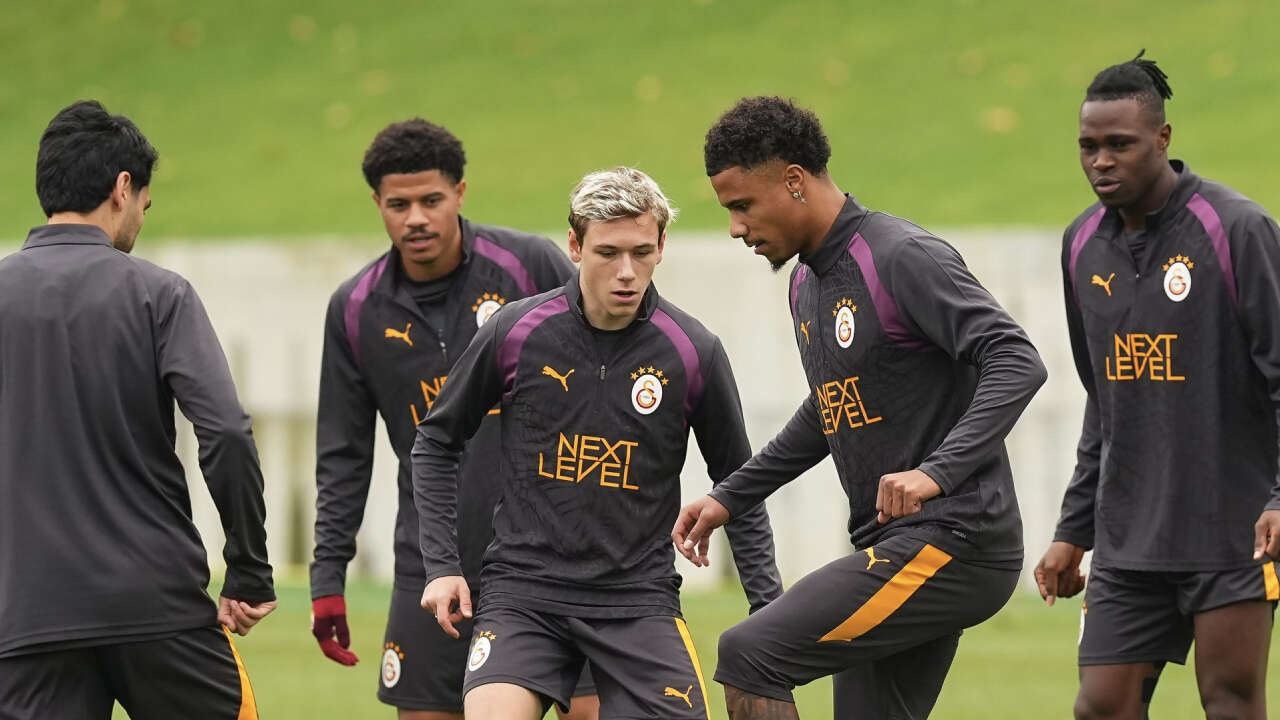 Galatasaray 68 milyon euroluk iki yıldızın son durumunu açıkladı: 1,5 ay sonra sahalara döndü 1
